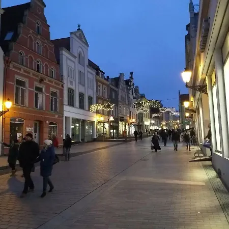 Am Jungfernteich Mit Terrasse, Parkplatz, Kajak - Abc279 By Abcwismar